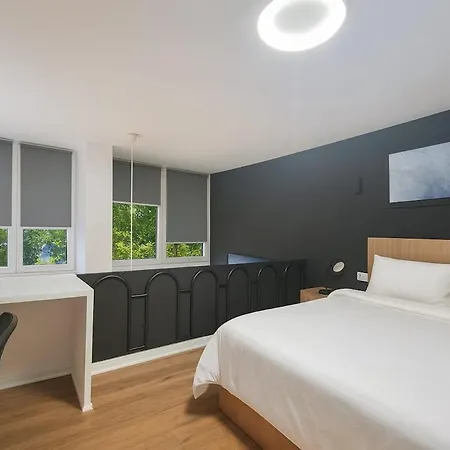 Habitapt Center * تيرانا